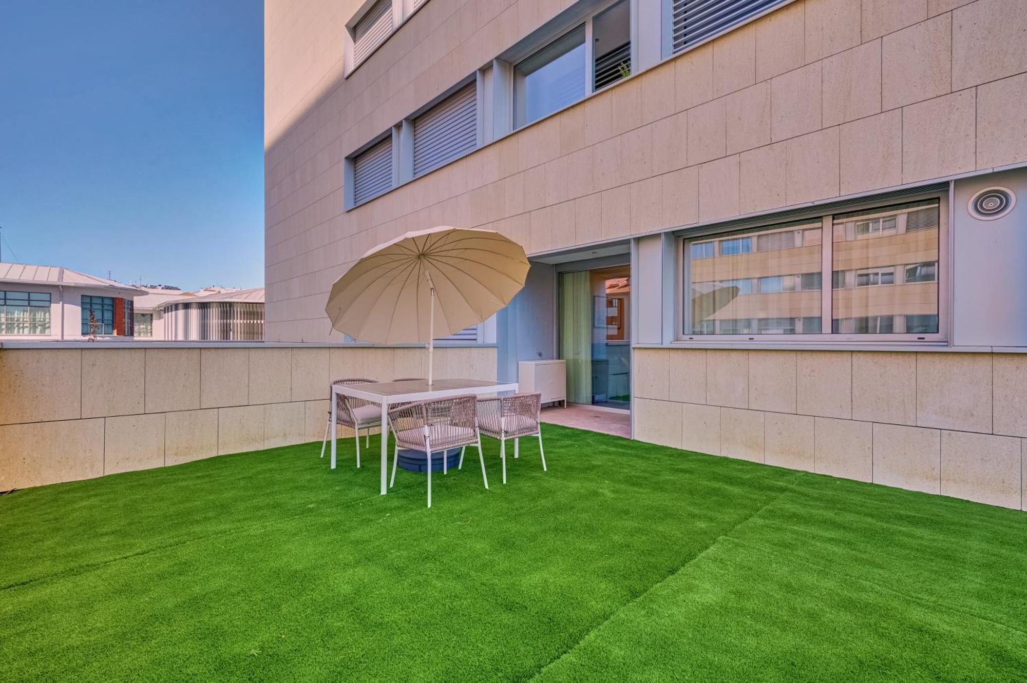 Apartamento Salesianos By Clabao Pamplona Exterior foto